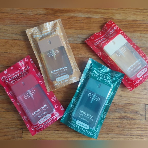 4 Pcs New In Package Scented CHristmas SANITIZER Set 1.35 Oz SMART CARE (Bag F) - Picture 1 of 5